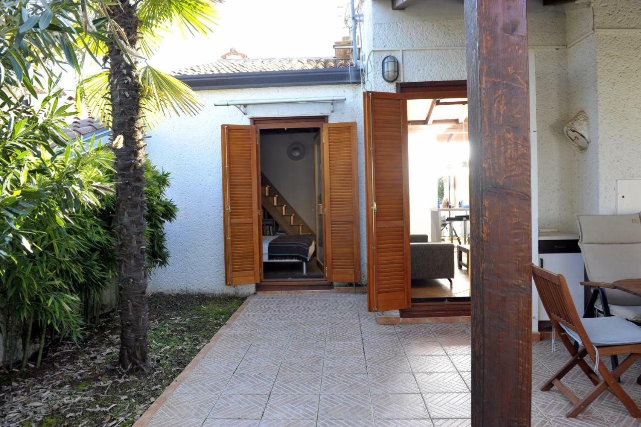 Holiday House Lena Porec Bagian luar foto