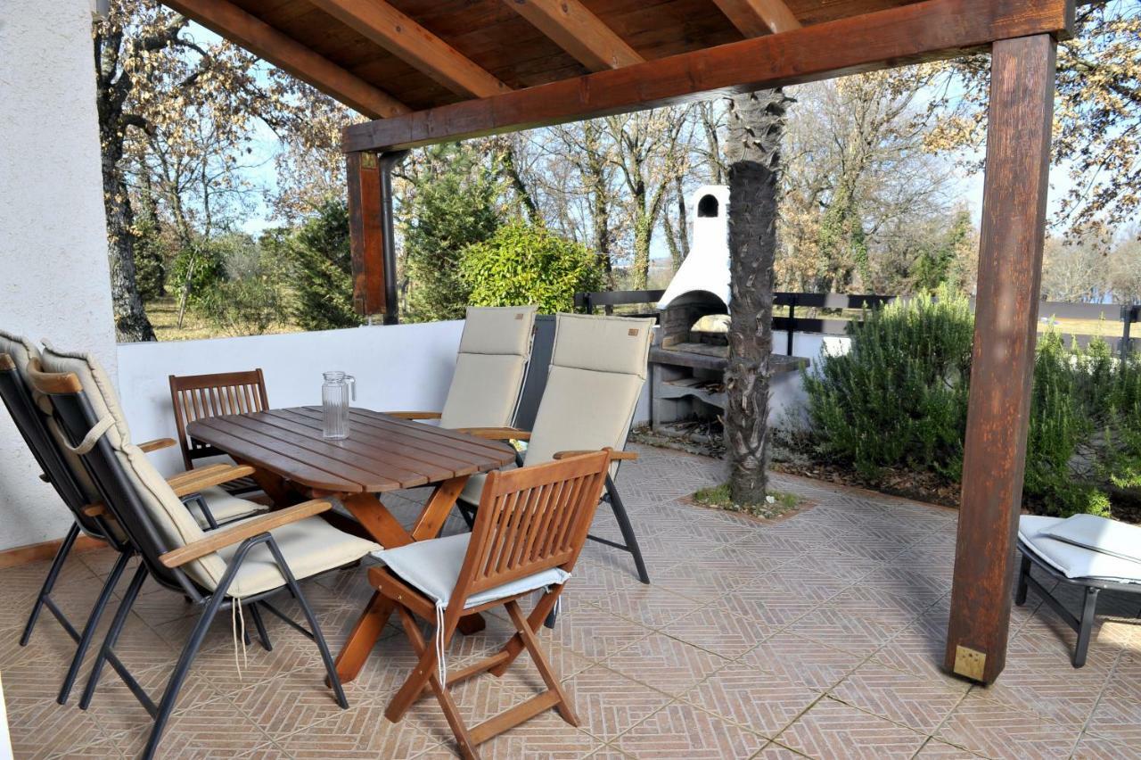 Holiday House Lena Porec Bagian luar foto