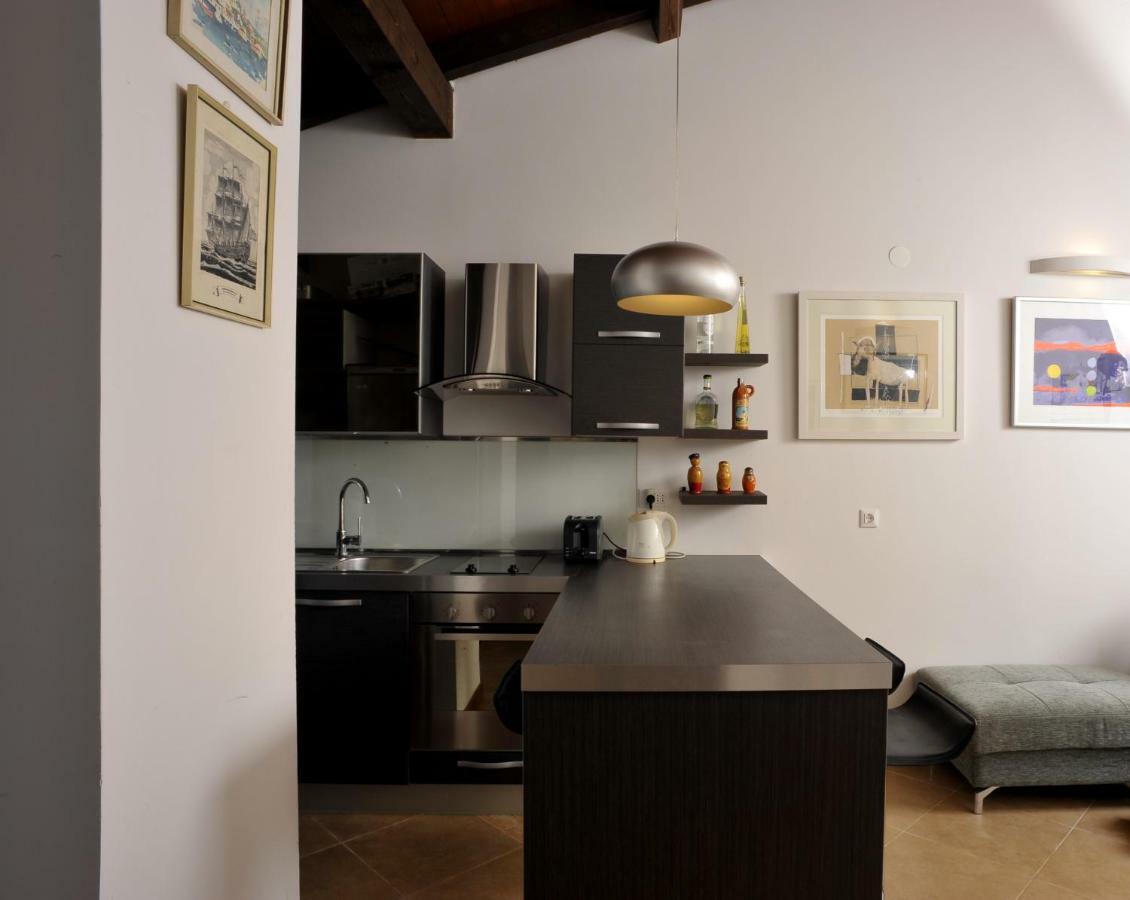 Holiday House Lena Porec Bagian luar foto
